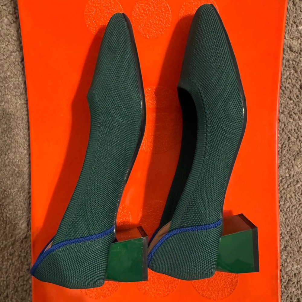 Knit Pumps NWOT